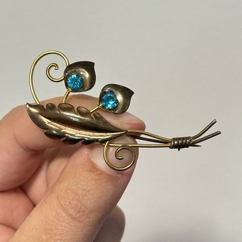 Vintage Van Dell 1/20 12k Gold filled Flower Blue Topaz Rhinestone Brooch Pin